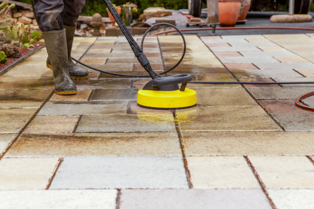 Best Sign and Awning Cleaning  in Walker, MI